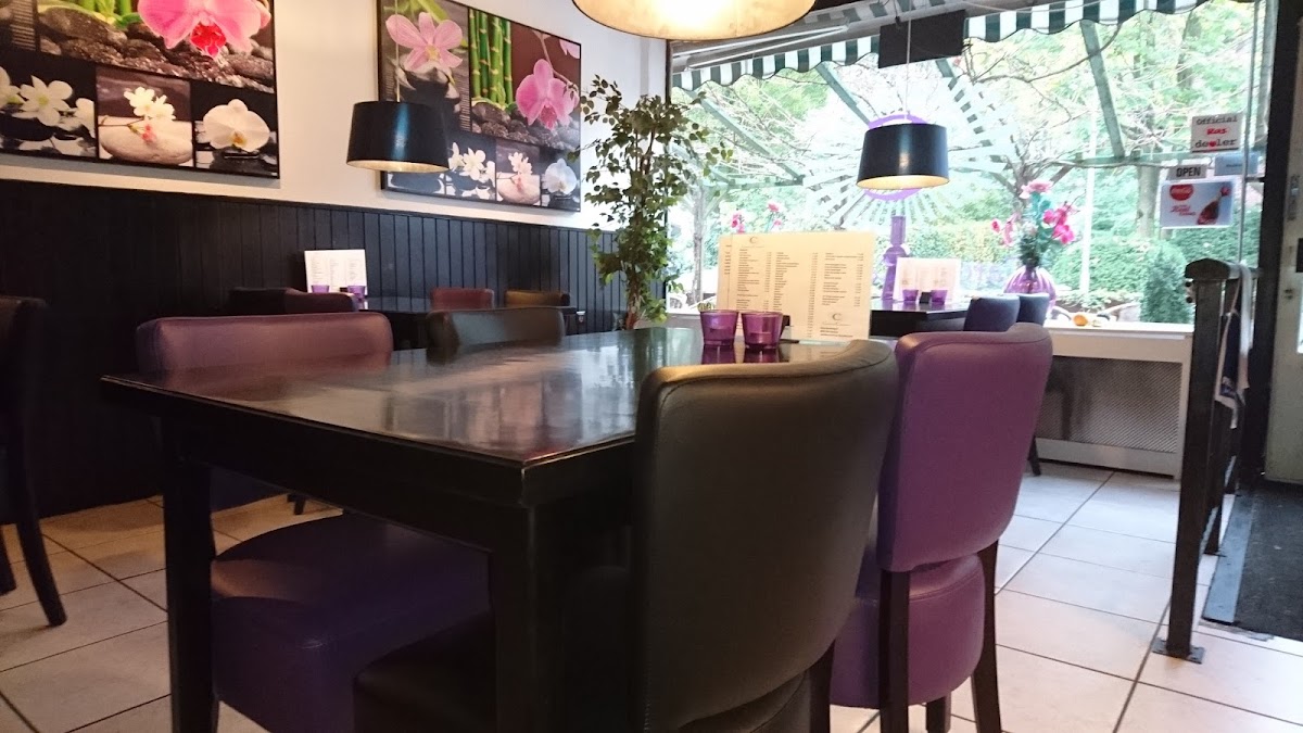 Carola's Cafetaria - 4