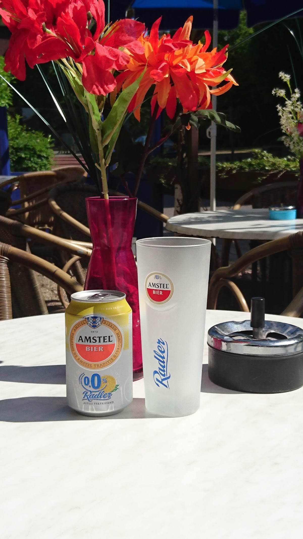 Carola's Cafetaria - 8